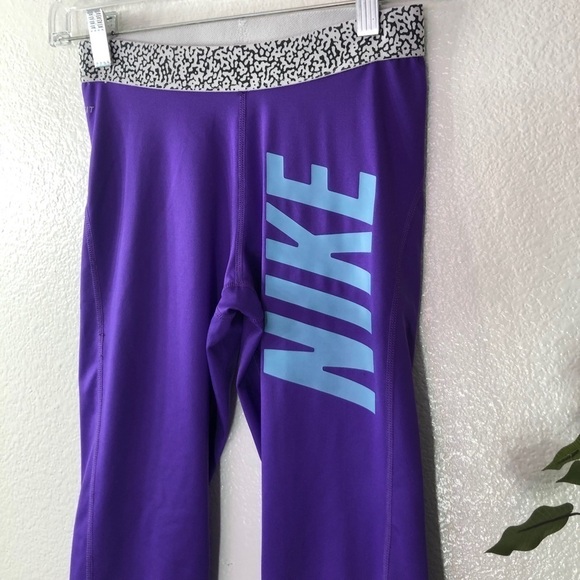 Nike Dri-Fit Purple Cropped Leggings - Picture 2 of 5